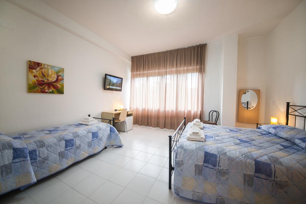 Camere Oberdan Φολίνιο Εξωτερικό φωτογραφία